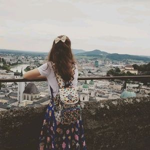 Meet your Posher, Jenna